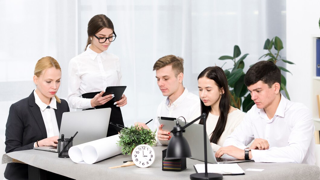 group-business-people-working-together-conference